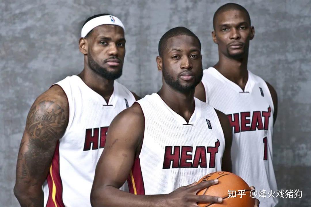 米体：国米想让邓弗里斯在意超杯半决赛对阵博洛尼亚时复出（米体：国米盼邓弗里斯赶上意超杯半决赛对博洛尼亚复出）