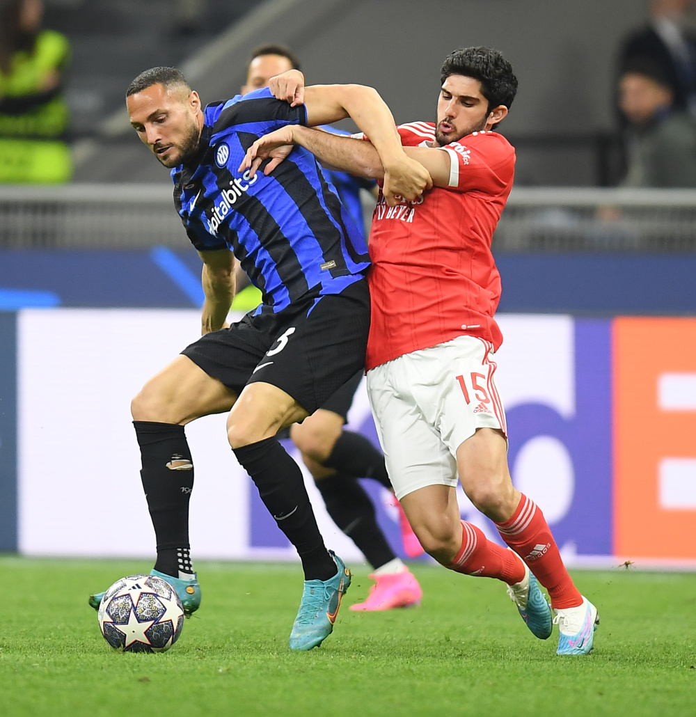 ATP年终总决赛男单小组赛：弗里茨0-2德米纳尔（ATP总决赛男单小组赛：德米纳尔直落两盘击败弗里茨）