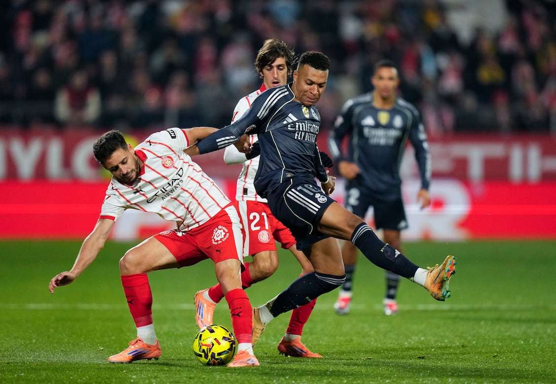 穆里尼奥：执教与评论教练是两回事，而评论别人总是容易的（穆里尼奥：带队与点评是两码事，评论他人总是更容易）