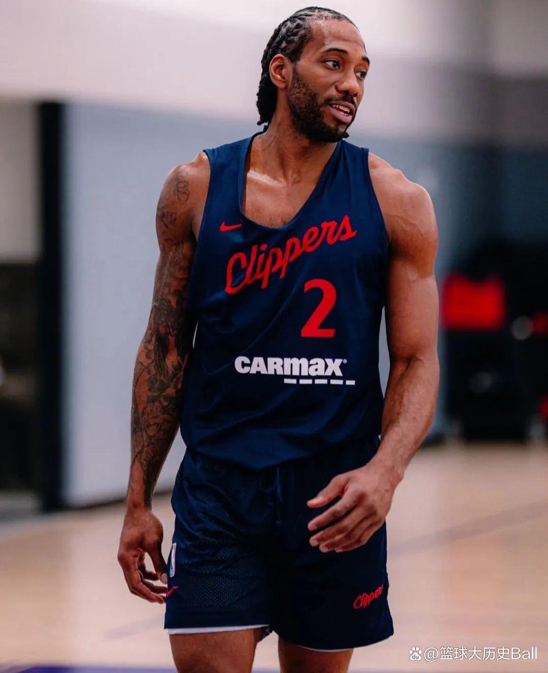 NBA：湖人加时险胜掘金 詹姆斯砍下40分（加时苦战湖人险胜掘金 詹姆斯轰下40分）