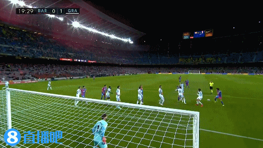 意甲奇妙世界：斯帕莱蒂与孔蒂的角色变换与霍伊伦德的惊艳表现（意甲奇境记：斯帕莱蒂与孔蒂互换剧本，霍伊伦德惊艳登场）