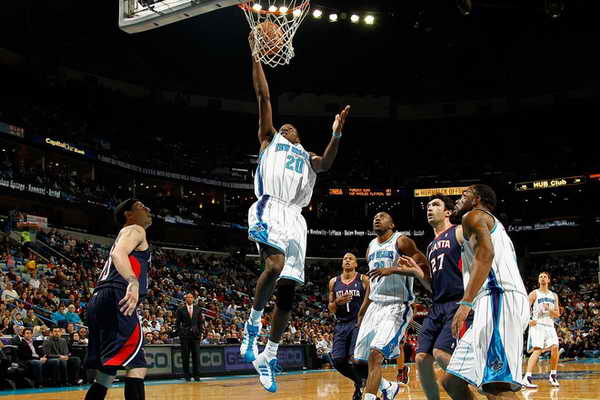 港队本月亚洲杯预选赛大名单：陈晋一领衔中超、中甲8将入选（香港队本月亚洲杯预选名单出炉：陈晋一领衔，中超中甲8人入选）